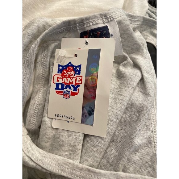 NFL Game Day Licensed Tennessee Titans NWT Tank Top Sz L - Picture 5 of 7